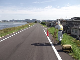 法線測量風景(写真) 法線測量風景〈写真〉