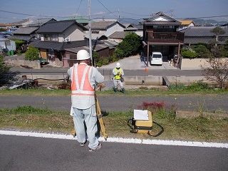 横断測量風景(写真) 横断測量風景〈写真〉